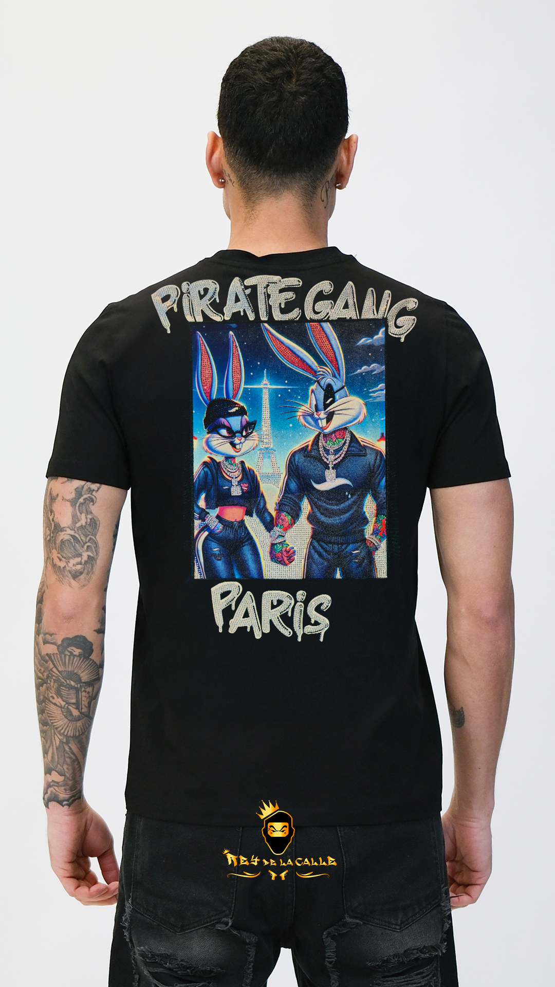 Camiseta Pirate Gang París Negra Terciopelo y Pedrería Brillante Bugs Bunny Lola Bunny - Rey De La Calle
