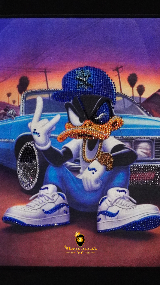 Camiseta Pirate Gang París Negra Terciopelo y Pedrería Brillante Pato Lucas - Rey De La Calle