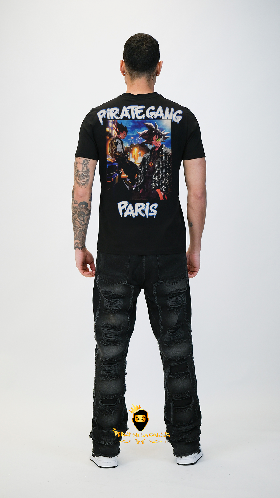 Camiseta Pirate Gang París Negra Terciopelo y Pedrería Brillante Goku y Vegeta - Rey De La Calle