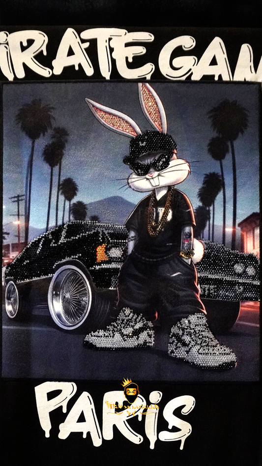 Camiseta Pirate Gang París Negra Terciopelo y Pedrería Brillante Bugs Bunny - Rey De La Calle