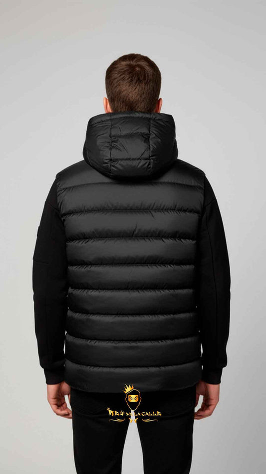 Chaqueta Acolchada Negra Icincz con Capucha y Detalle Rojo – En Oferta