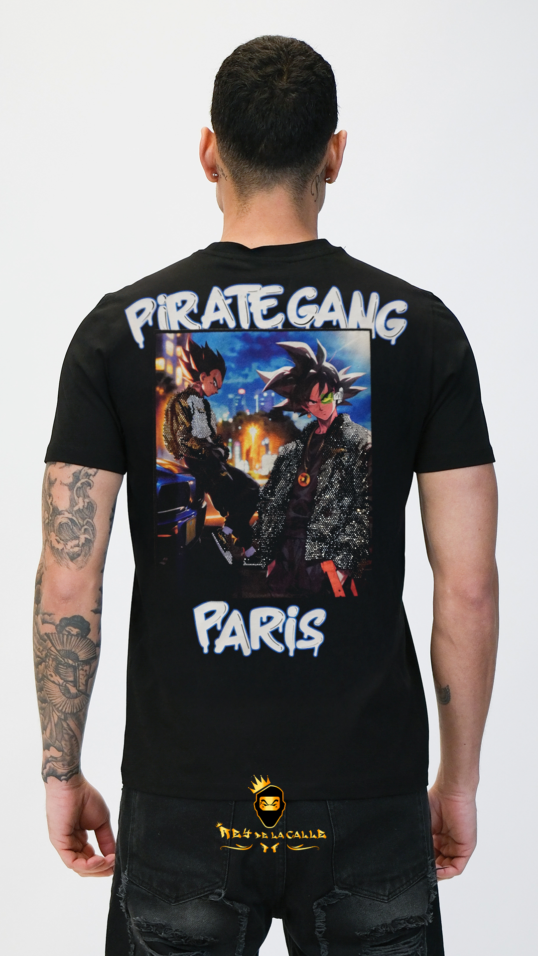 Camiseta Pirate Gang París Negra Terciopelo y Pedrería Brillante Goku y Vegeta - Rey De La Calle
