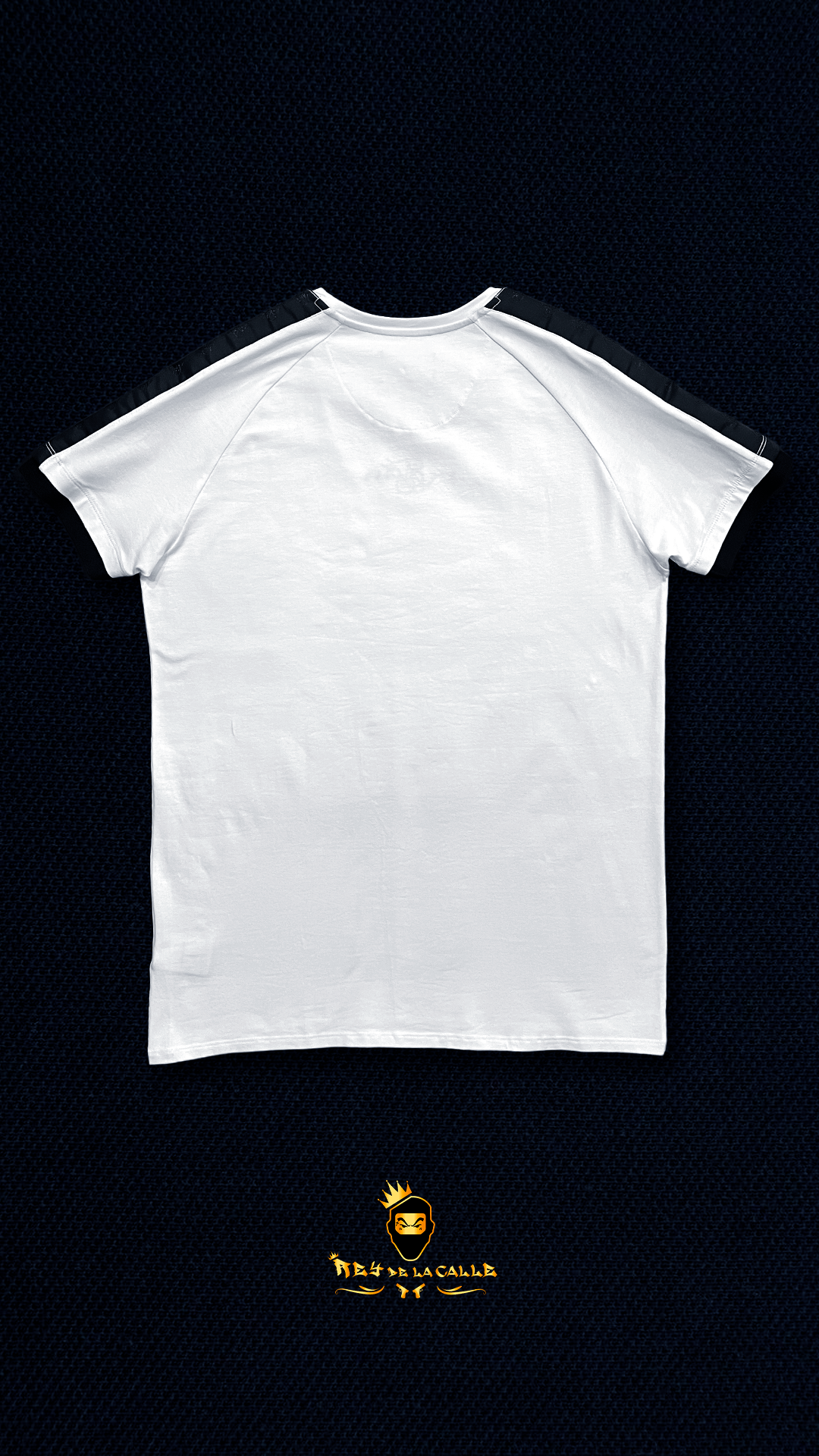 Camiseta Blanca y Negra Siksilk Rey De La Calle