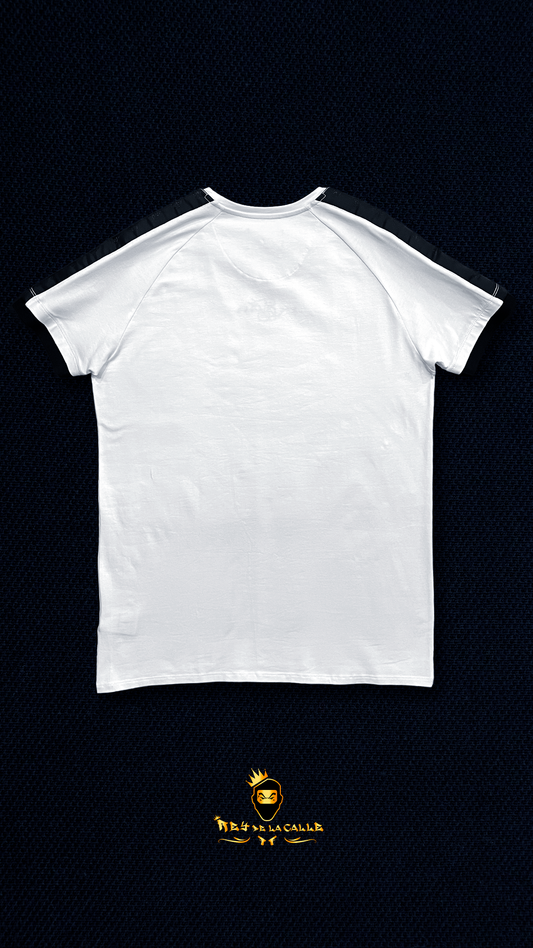 Camiseta Blanca y Negra Siksilk Rey De La Calle