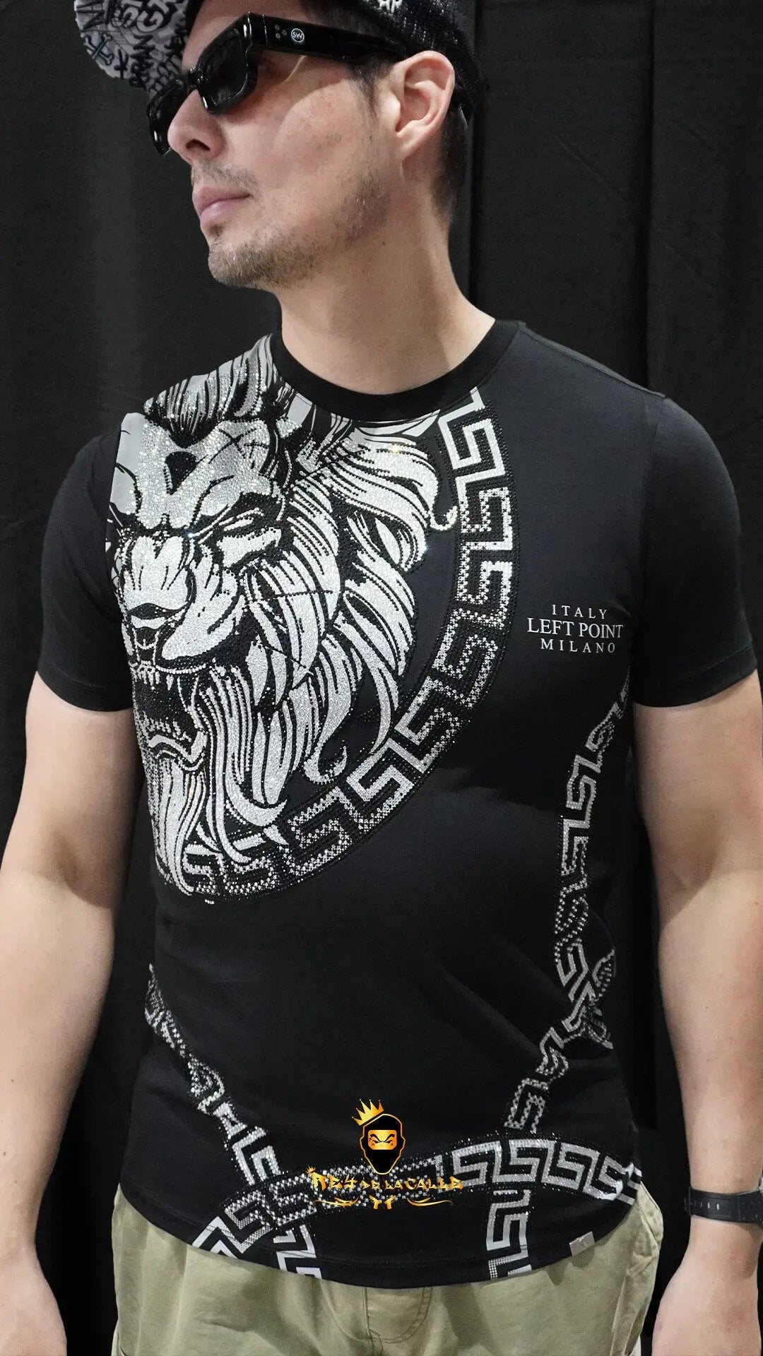 Camiseta Left Point Negra Pedrería Brillante Circulo León - Rey De La Calle