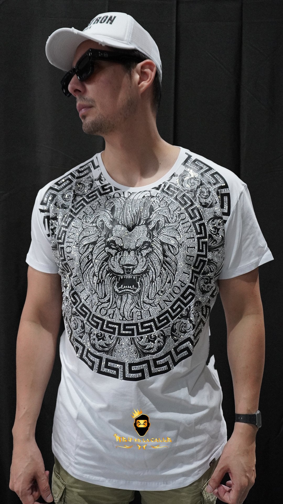 Camiseta Left Point Blanca Pedrería Brillante Sello León - Rey De La Calle