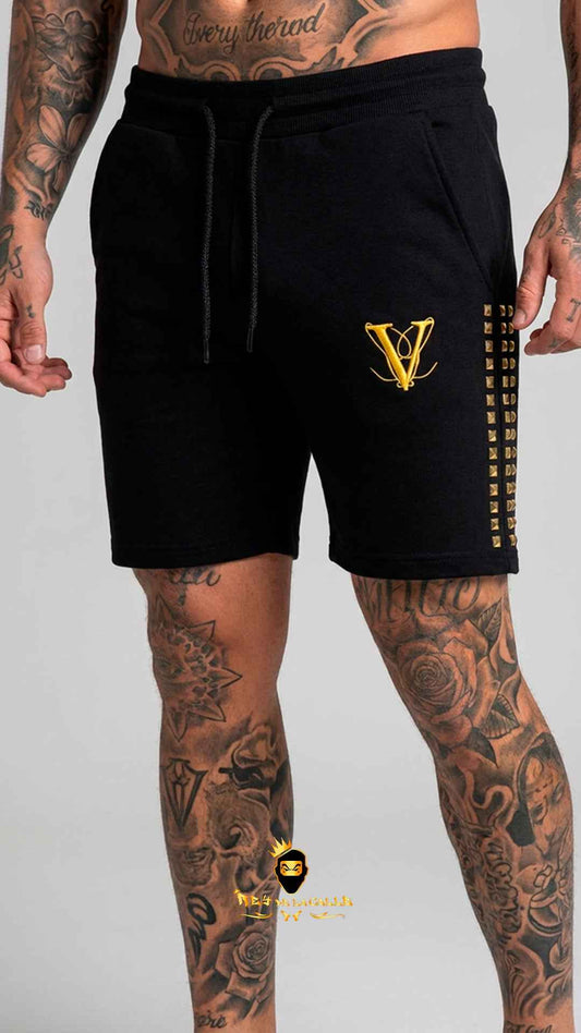 Pantalón Corto Negro Versace Style con Logo Dorado y Tachuelas Laterales