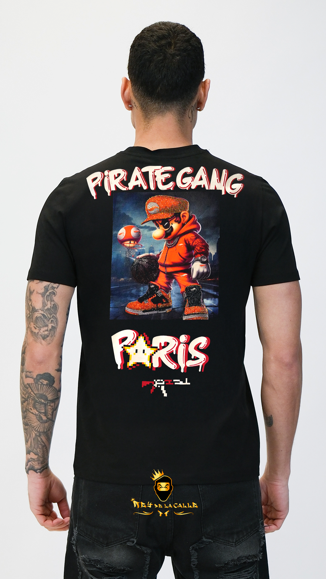 Camiseta Pirate Gang París Negra Terciopelo y Pedrería Brillante Mario Bros - Rey De La Calle