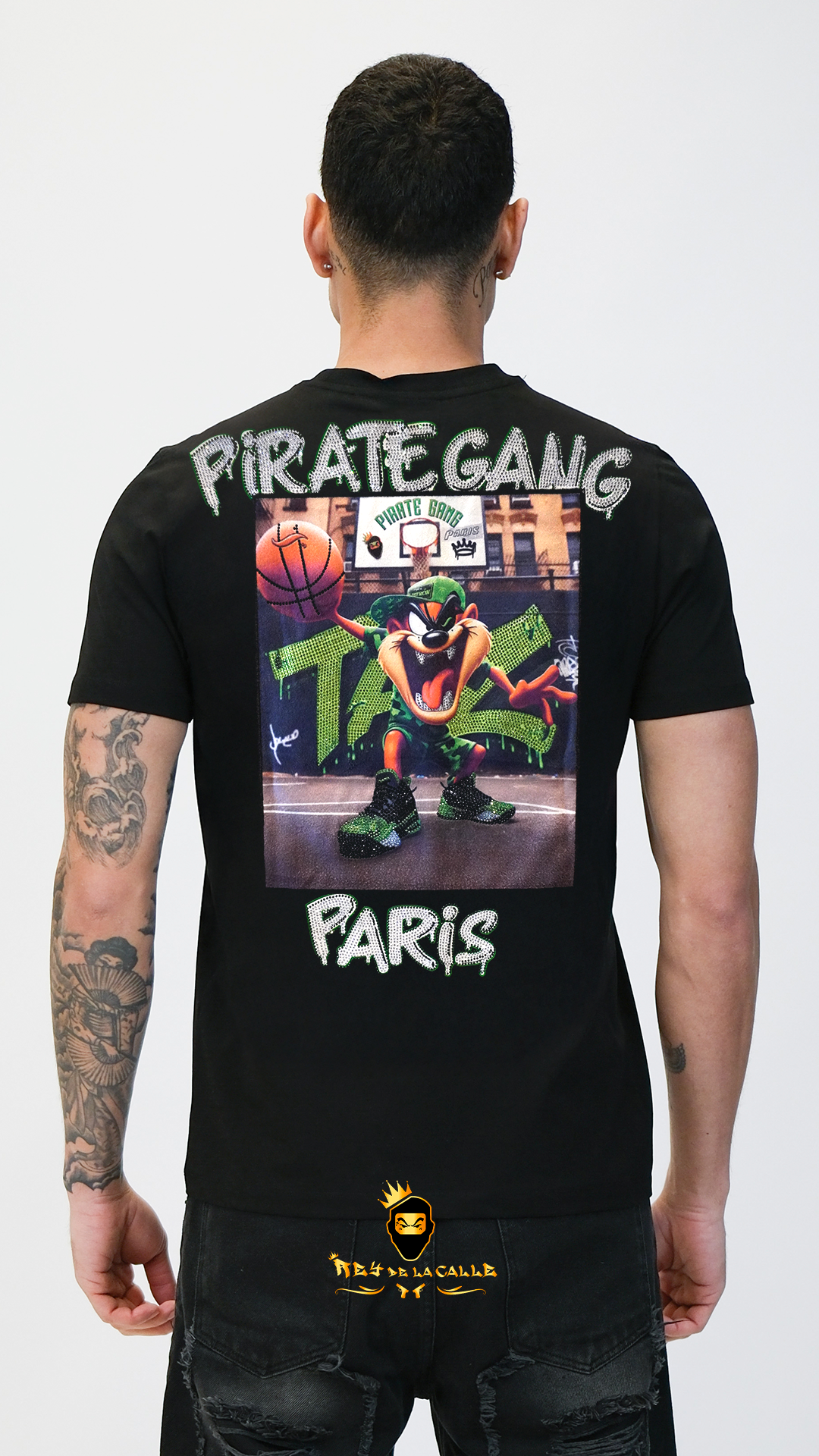 Camiseta Pirate Gang París Negra Terciopelo y Pedrería Brillante Taz - Rey De La Calle