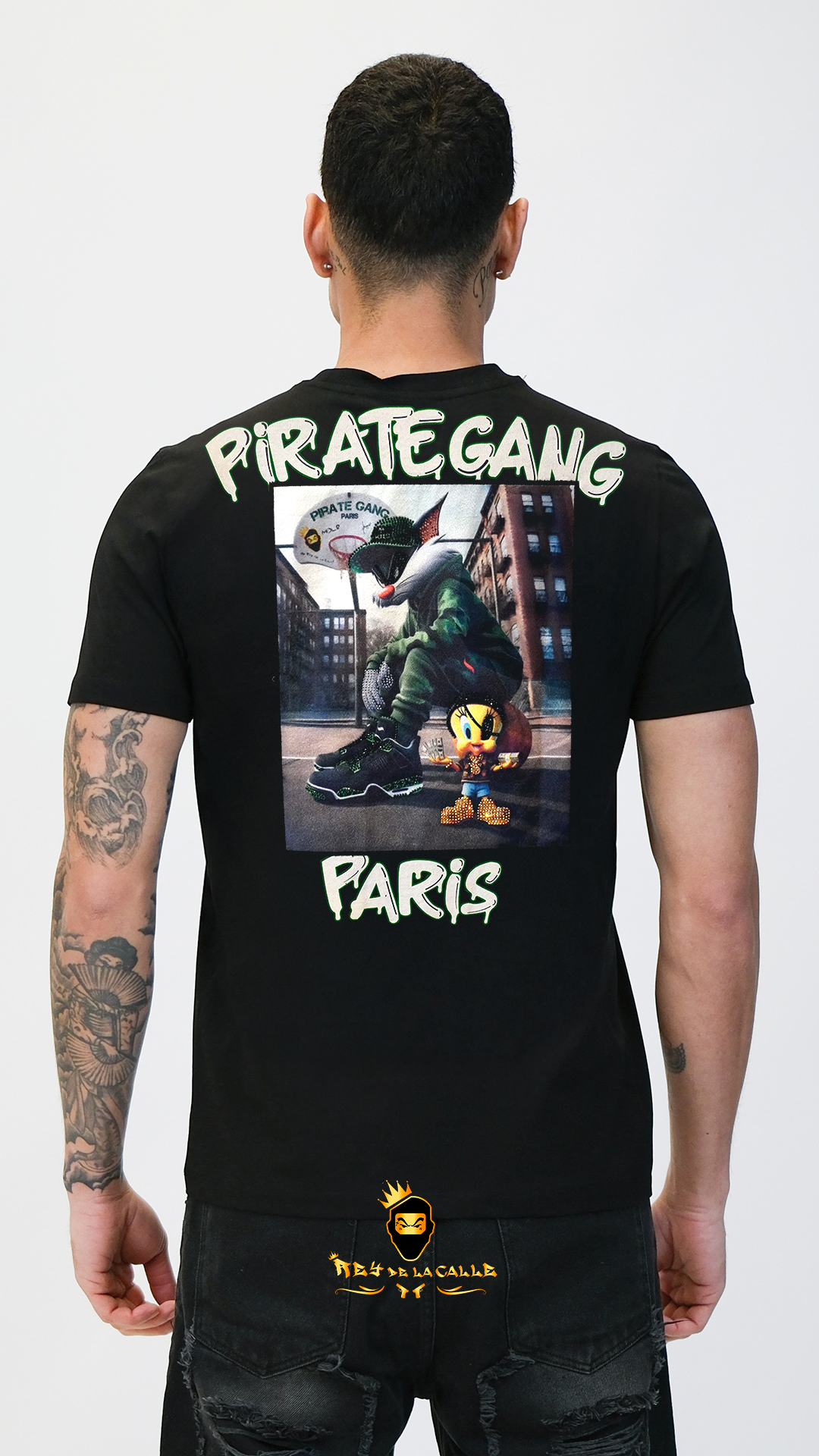Camiseta Pirate Gang París Negra Terciopelo y Pedrería Brillante Tweety - Rey De La Calle