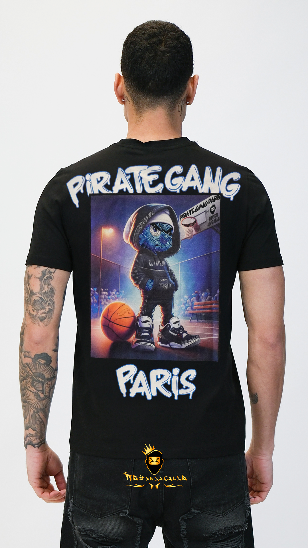 Camiseta Pirate Gang París Negra Terciopelo y Pedrería Brillante Pitufo Gangster - Rey De La Calle