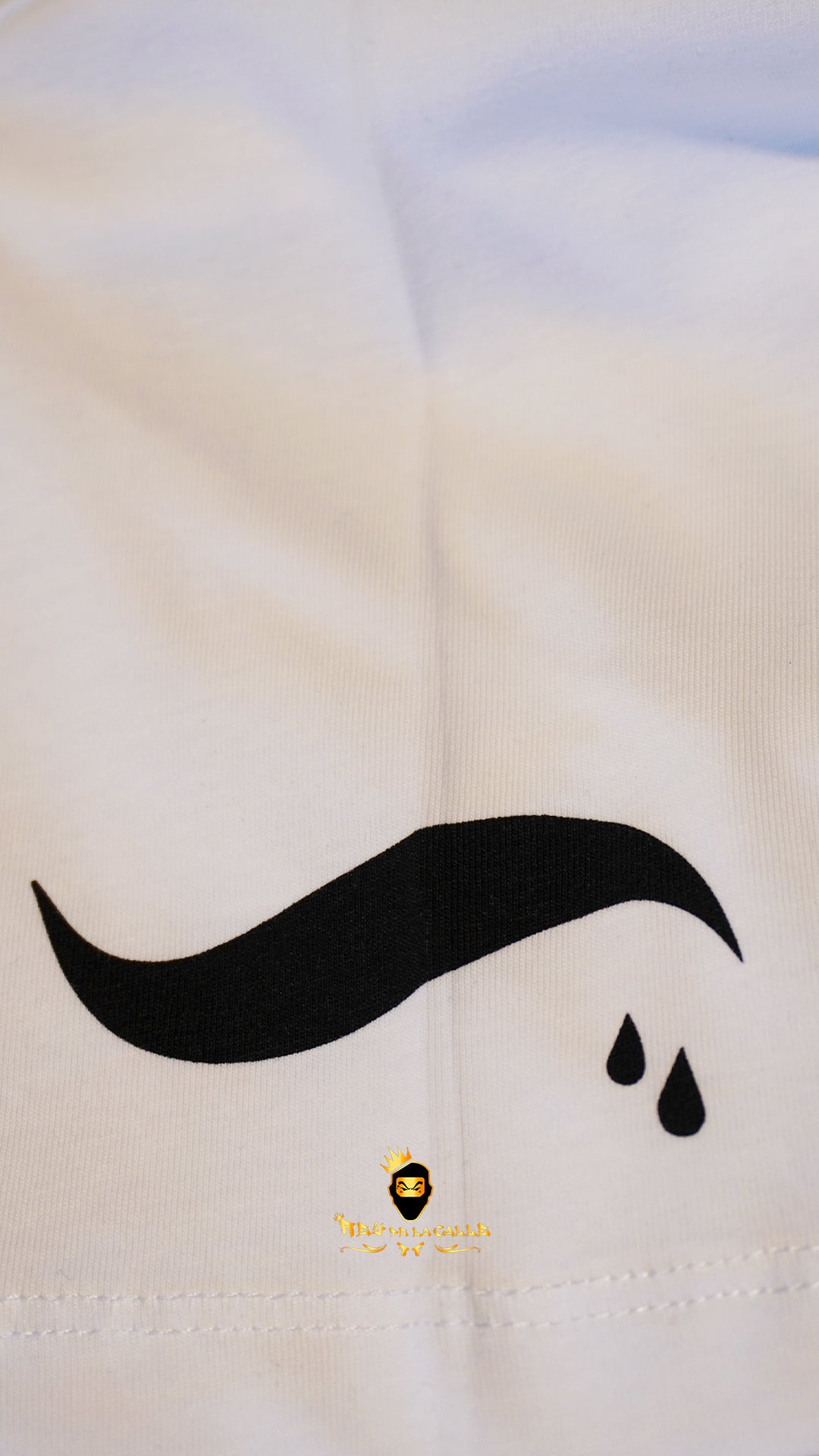 Camiseta Slim Fit Pirate Gang París Blanca Pedrería Brillante Oso Negro - Rey De La Calle