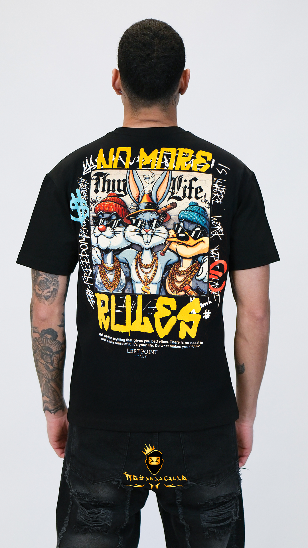 Camiseta Left Point Negra Terciopelo y Pedrería Brillante Bugs y Amigos - Rey De La Calle