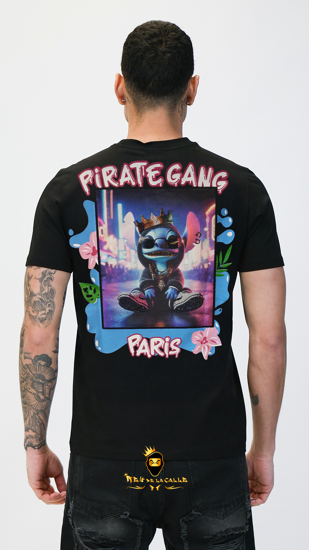 Camiseta Pirate Gang París Negra Terciopelo y Pedrería Brillante Stitch - Rey De La Calle