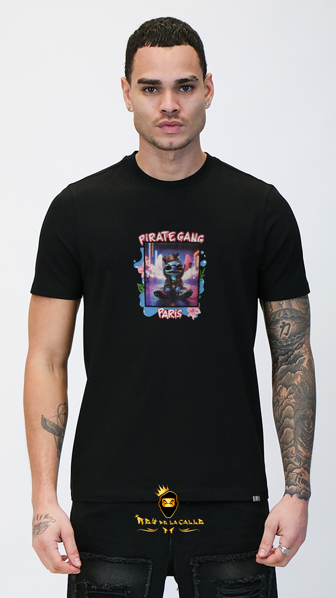 Camiseta Pirate Gang París Negra Terciopelo y Pedrería Brillante Stitch - Rey De La Calle