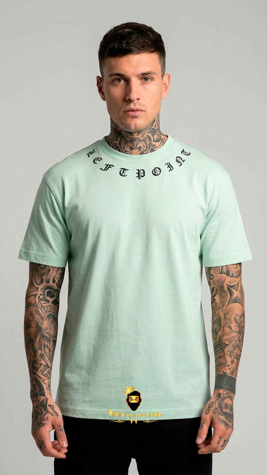 Camiseta Verde Menta Left Point Tres Perros Dóberman