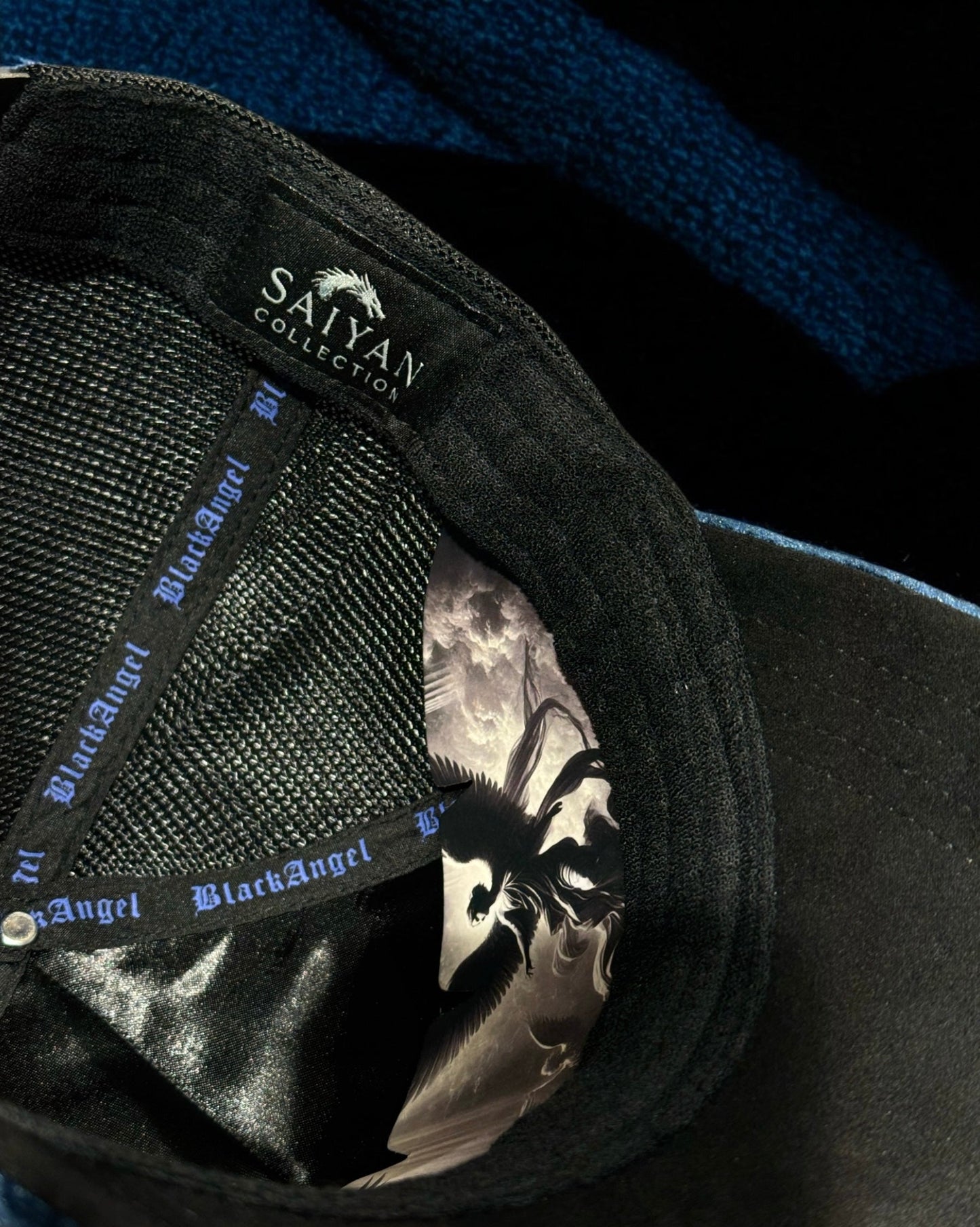 Gorra Black Angel Visera Terciopelo Goku - Rey De La Calle
