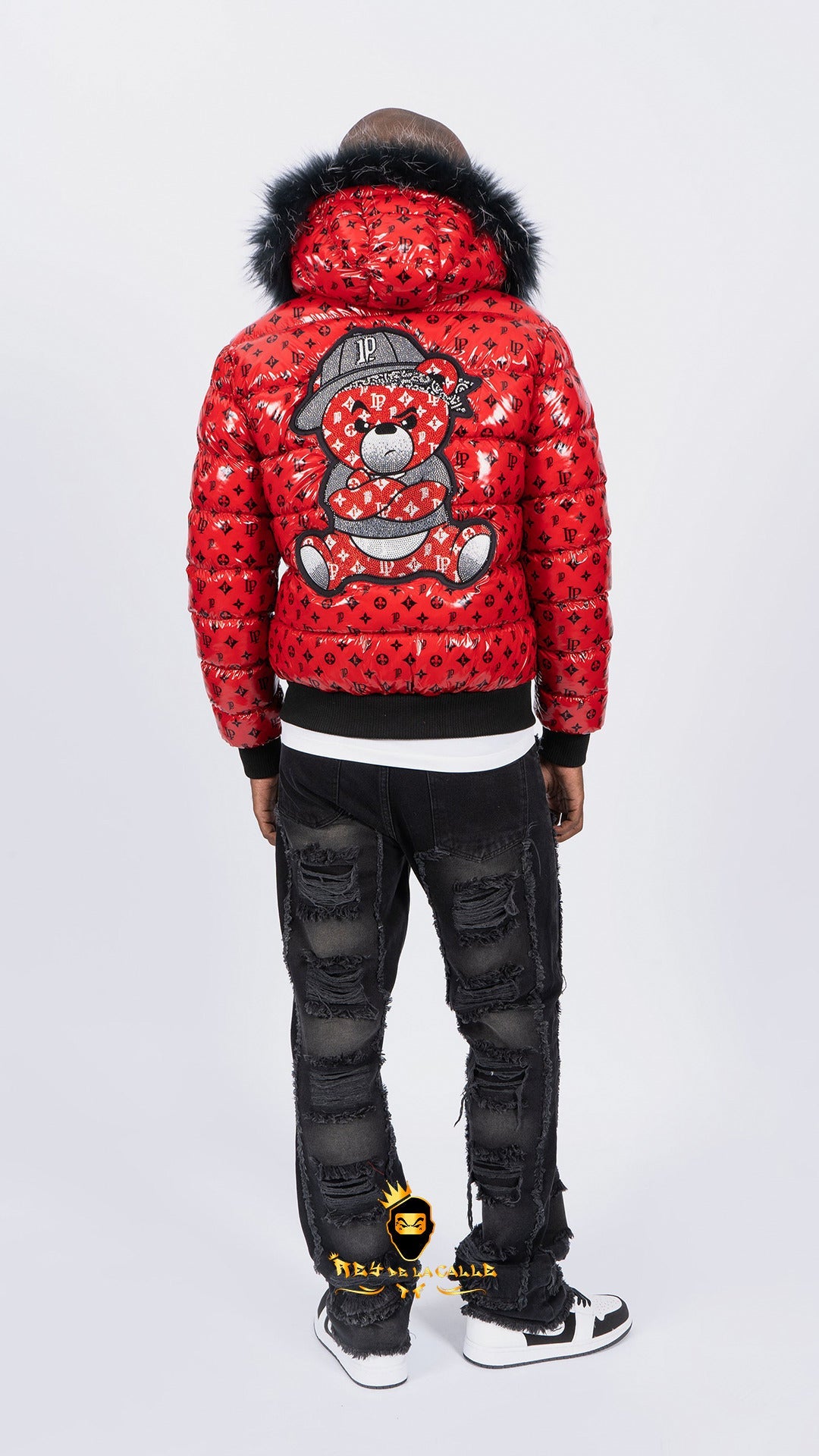 Chaqueta Left Point Roja Pedrería Brillante Oso Rojo Gorra Rey De La Calle