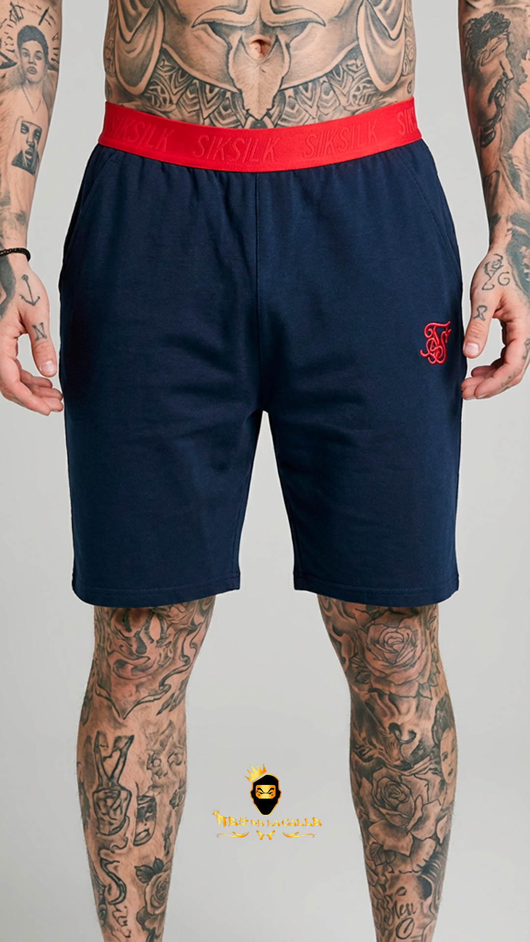 Pantalones Cortos 'SikSilk' Azul Marino con Cintura Elástica Roja y Logo Bordado