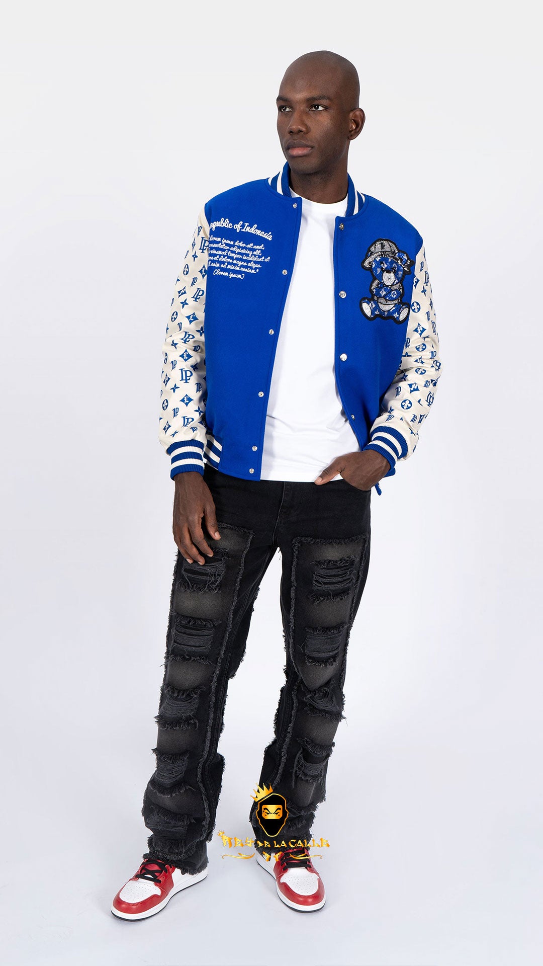 CHAQUETA COLLEGE OSITO AZUL REY Rey De La Calle