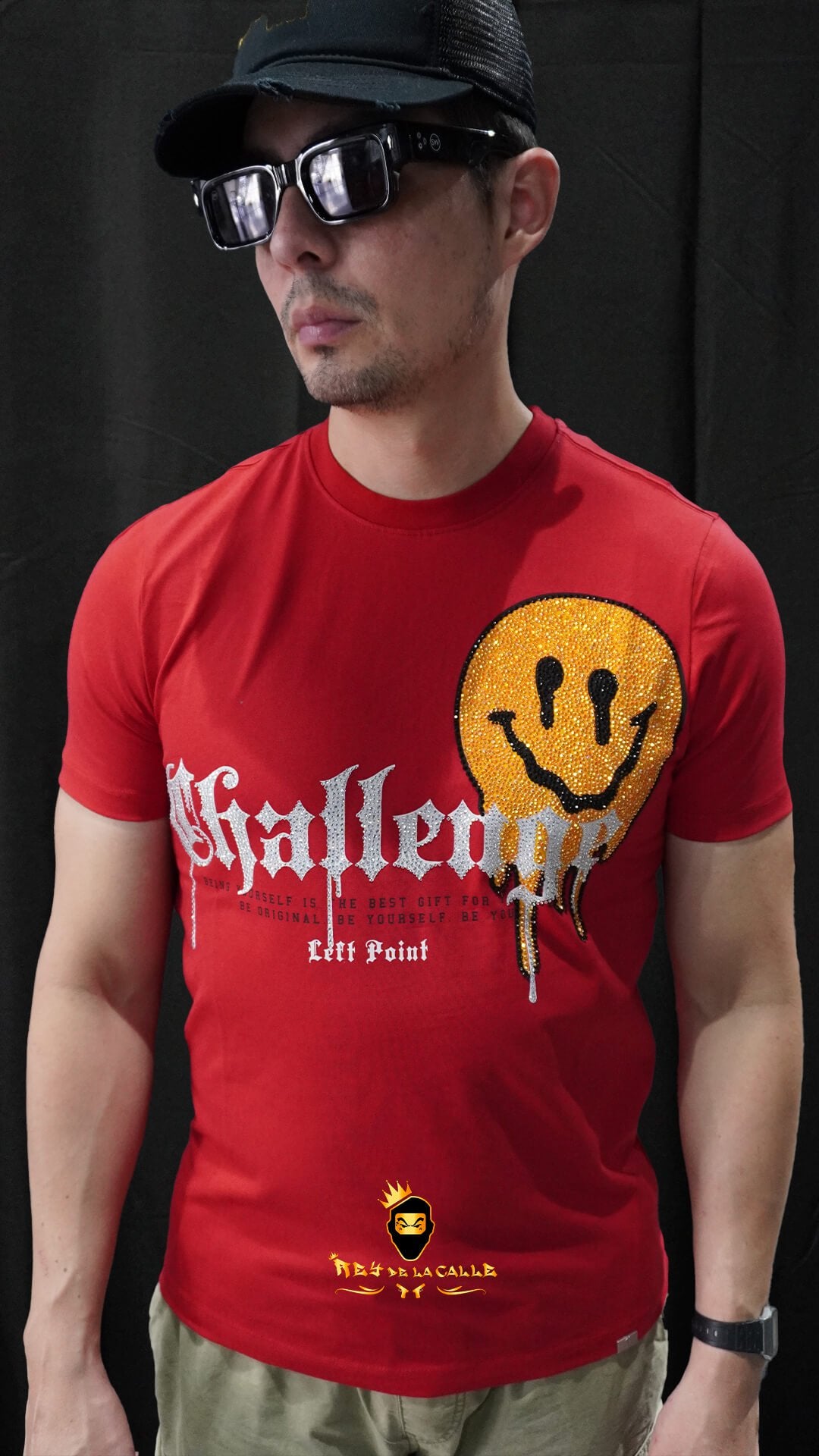 Camiseta Left Point Roja Pedrería Brillante Emoticons