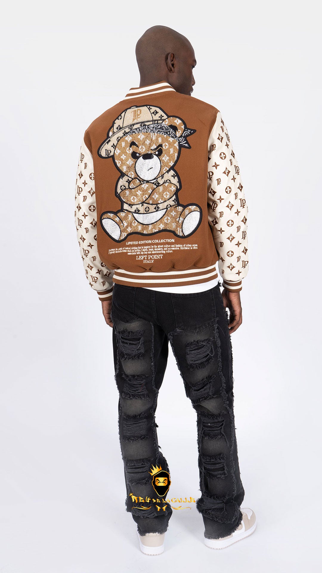 CHAQUETA COLLEGE OSITO BEIGE Y MARRON Rey De La Calle