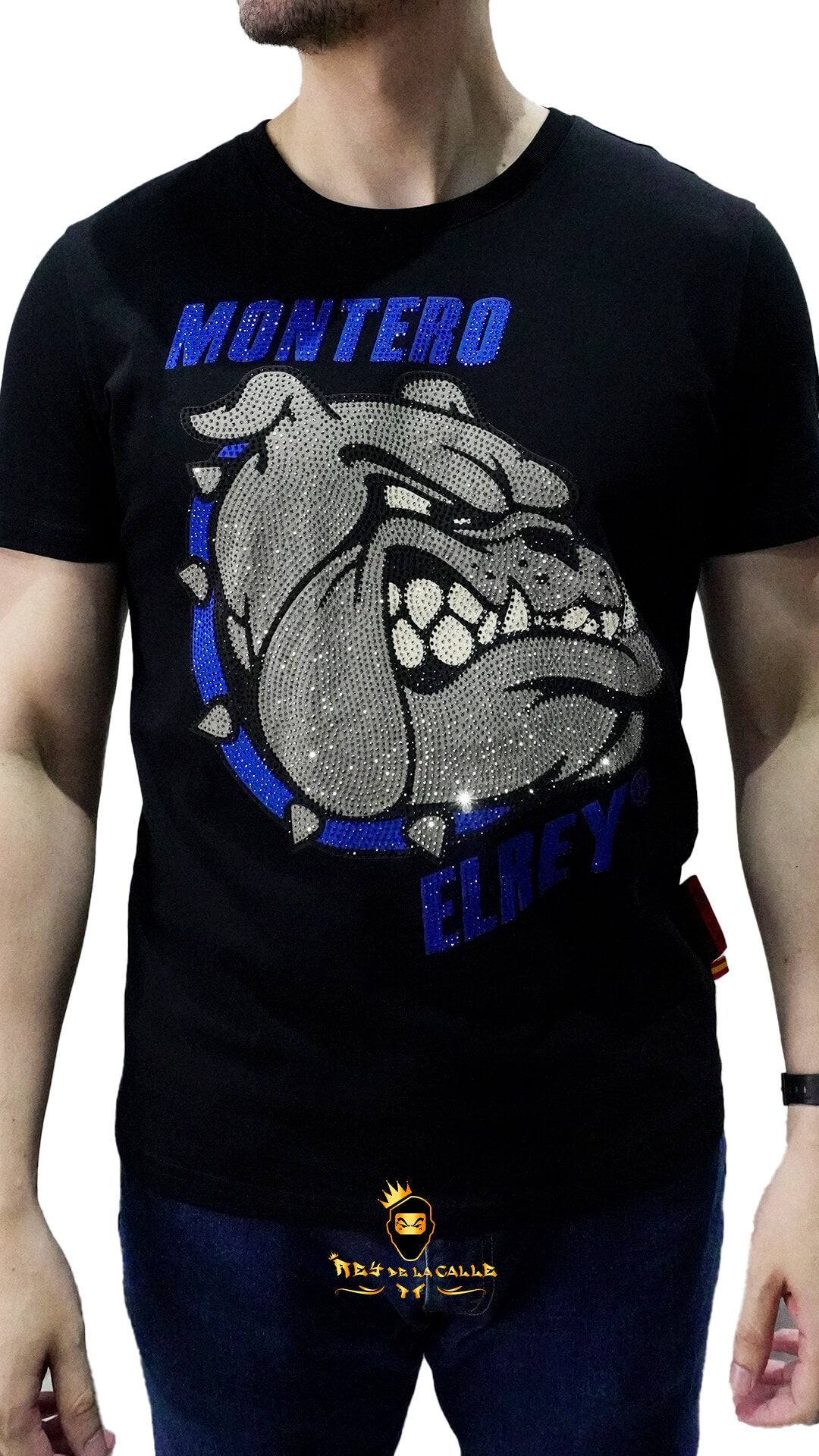 Camiseta Montero El Rey Negra Pedrería Brillante Bulldog Collar Azul