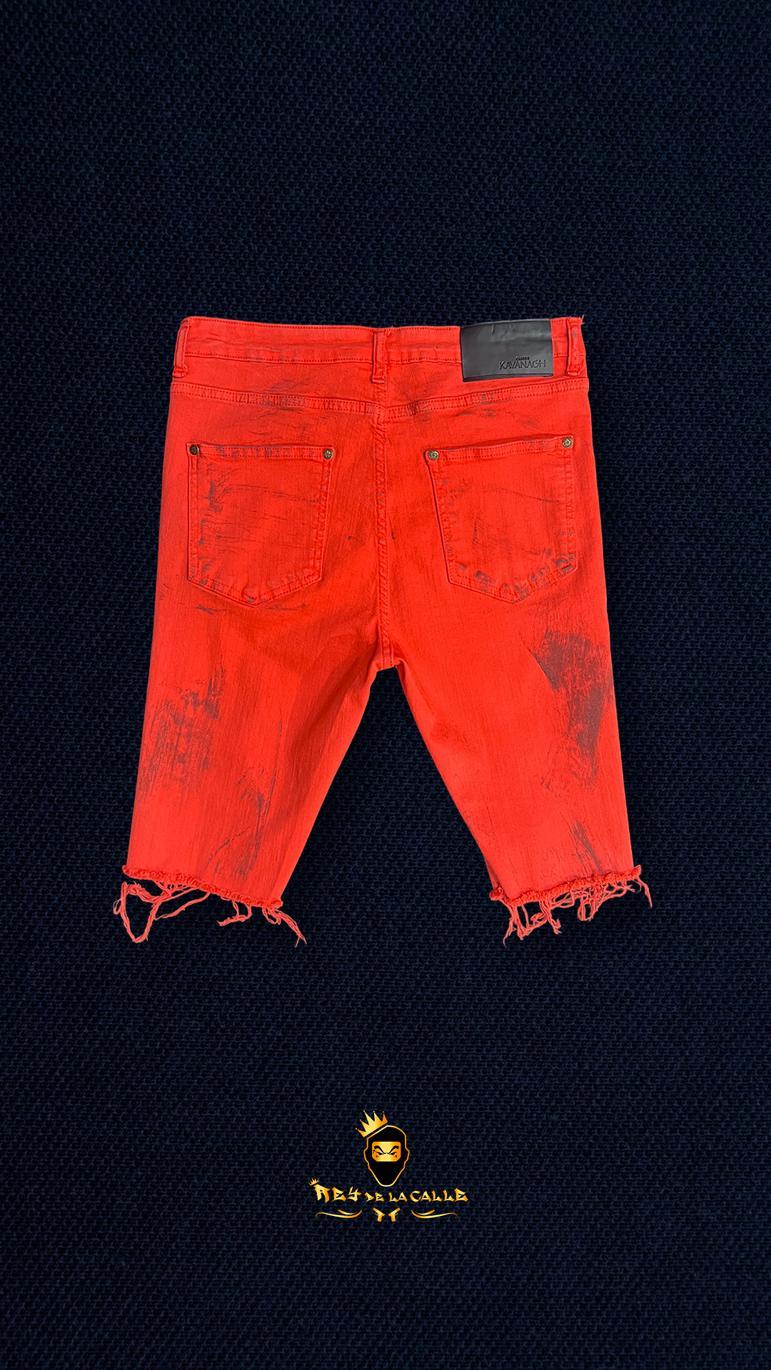 Pantalones Cortos Vaqueros Rojos de Hombre con Detalles Desgastados y Manchados en Negro GIANNI KAVANAGH