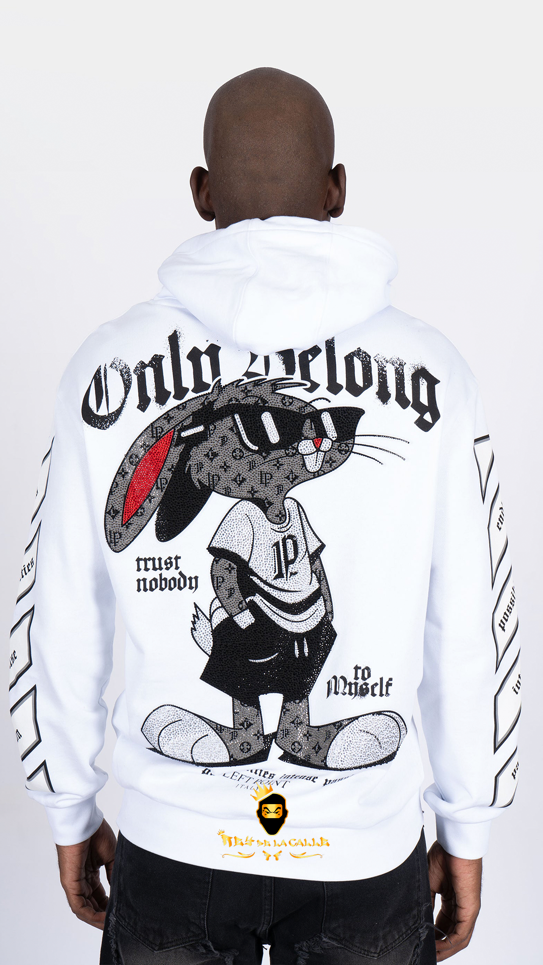 SUDADERA LEFT POINT  BUGS BUNNY CON BRILLANTE COLOR BLANCO Rey De La Calle