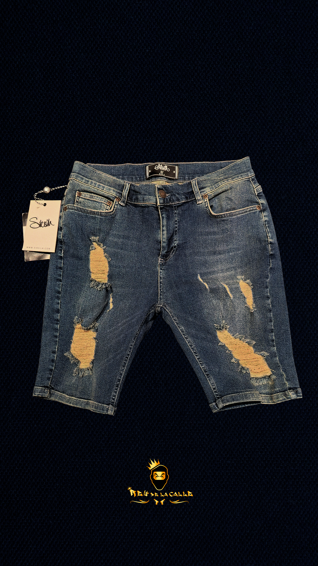 Vaqueros Cortos Denim SikSilk de Lavado Azul Medio con Grandes Rotos y Efecto Desgastado