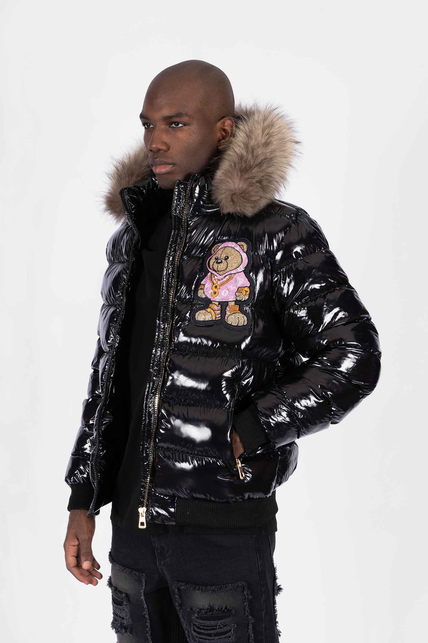 Chaqueta Plumífero Negro con Capucha de Pelo y Diseño de Osito Gánster Rosa