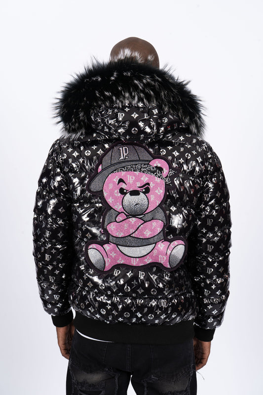 Chaqueta Plumífero Negro Monograma con Capucha de Pelo y Diseño de Osito Gánster Rosa