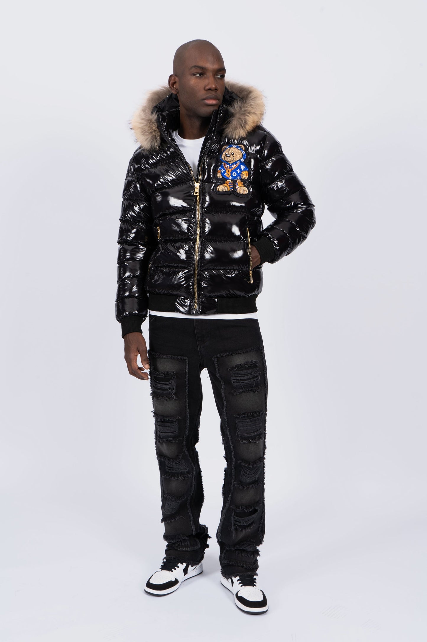 Chaqueta Negra con Capucha de Pelo y Diseño de Osito Gánster Azul
