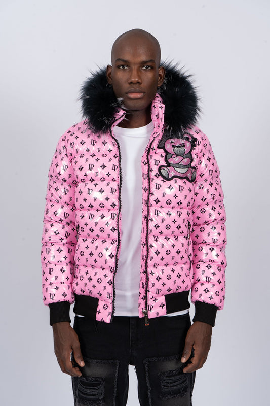 Chaqueta Pirate Gang Paris rosa con monograma, capucha de pelo natural y parche de osito gánster, vista frontal
