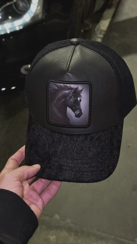 Gorra Black Angel Negra Frontal Cuero Caballo