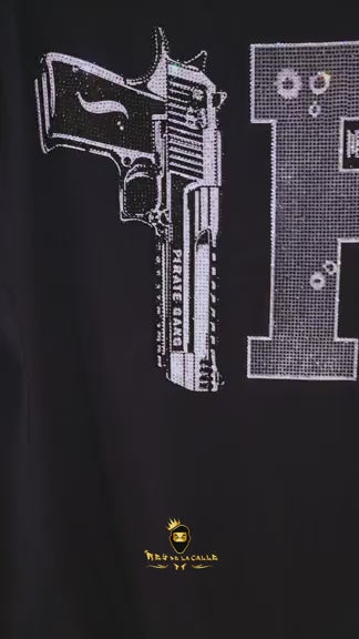 Conjunto Pirate Gang Paris con Pistola y Logotipo en Pedrería  Conjunto Urbano de Lujo
