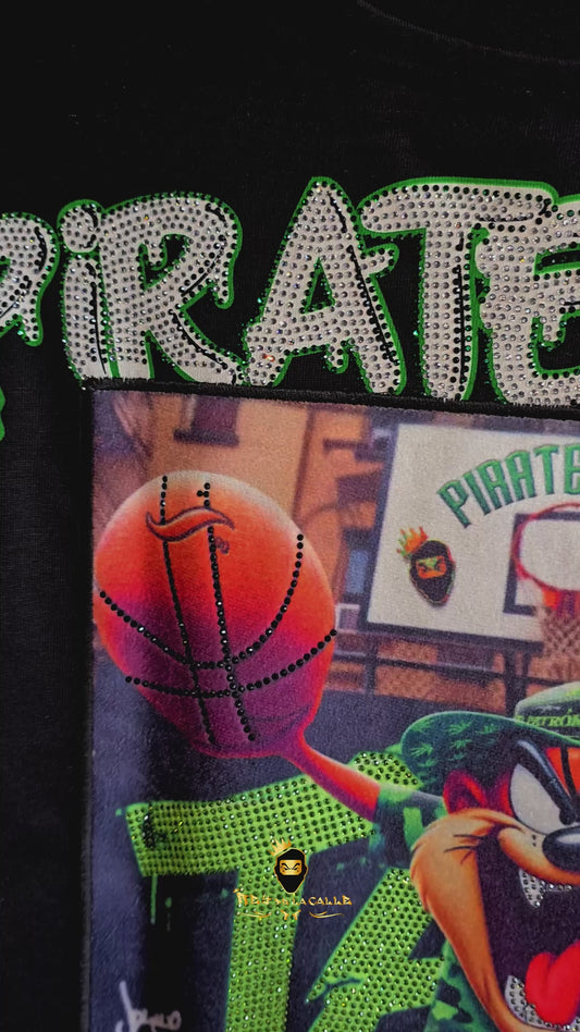 Camiseta Pirate Gang París Negra Terciopelo y Pedrería Brillante Taz