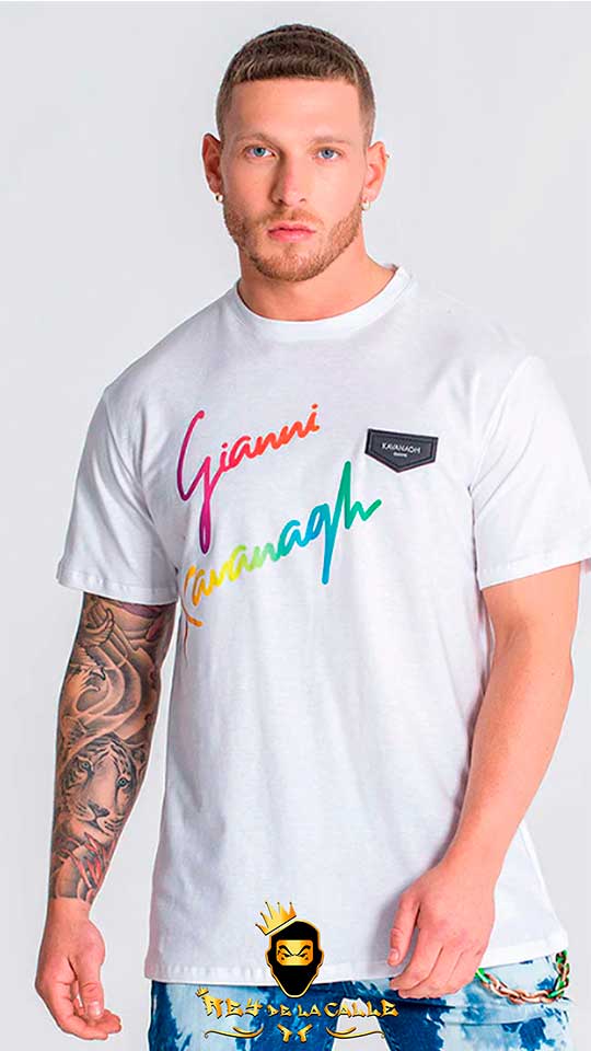 Camiseta kavanagh letras de color